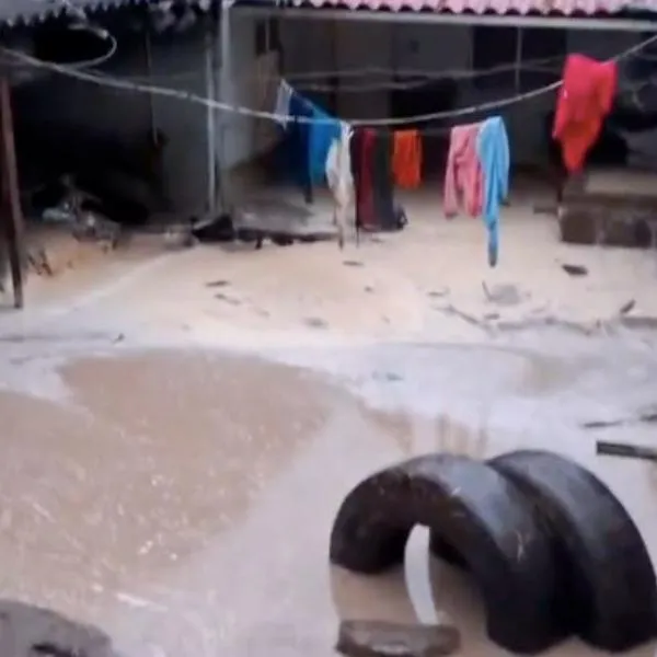 Cierra vía al Llano: derrumbes e inundaciones en 15 municipios de Cundinamarca