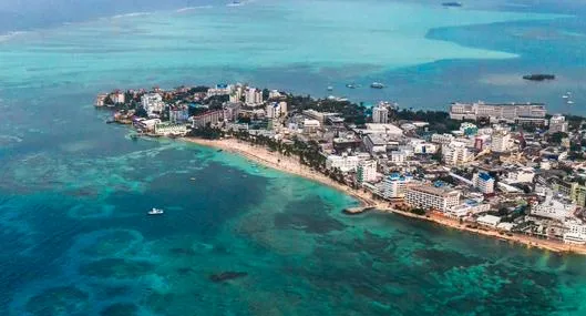 Foto de San Andrés, en nota de cómo verificar hotel en San Andrés antes de reservar desde casa como prevención