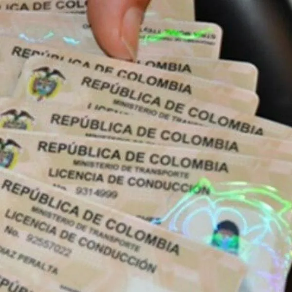 Licencia de conducción en Colombia podría tener cambio obligatorio para dueños de carros y motos, por identificación en sus vehículos.