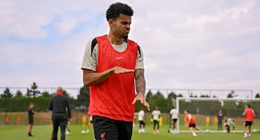 en nota de qué hizo Luis Díaz luego de que Liverpool rechazó oferta de Bayern, con un gesto