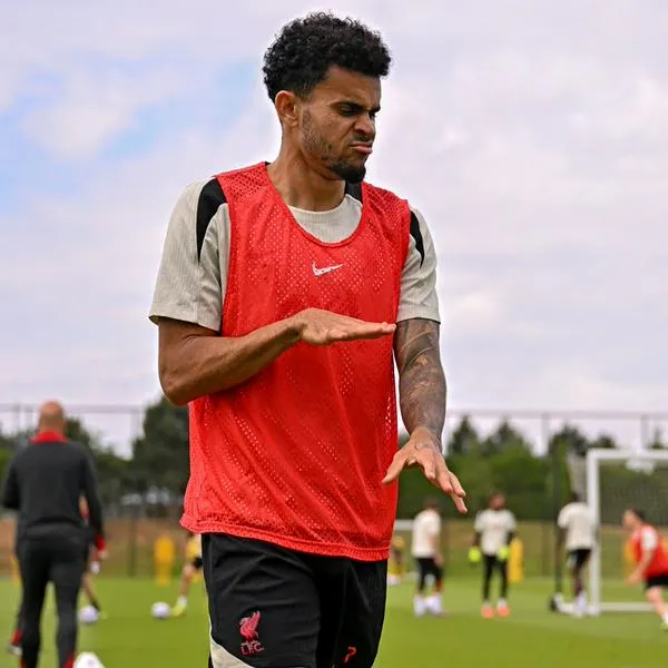 en nota de qué hizo Luis Díaz luego de que Liverpool rechazó oferta de Bayern, con un gesto