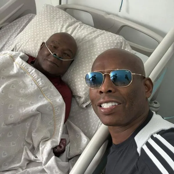'Tino' Asprilla con su papá, hospitalizado en Tuluá