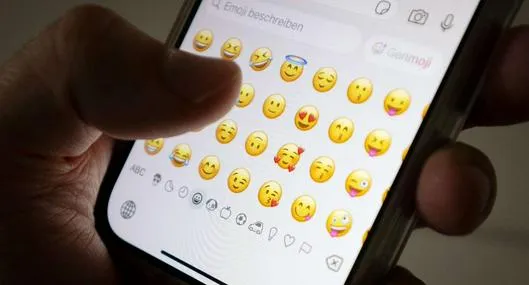 Foto de emojis, en nota de cuáles emojis están desapareciendo en redes y cuál es el emoji favorito en 2025