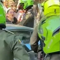 Infidelidad: mujer encontró a su esposo con tres mujeres dentro de su carro