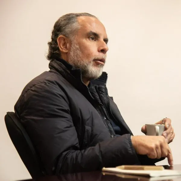 Armando Benedetti, quien autorizó el uso de aviones de la Policía para transportar a congresistas que apoyaron la reforma pensional