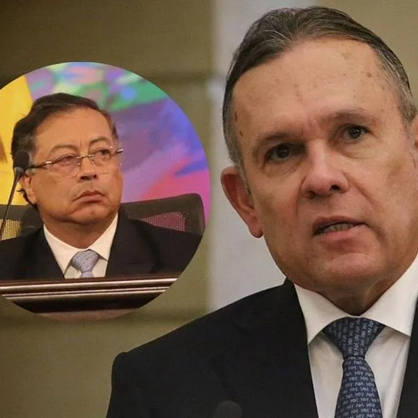 Fuerte discurso de Efraín Cepeda contra el presidente Petro por atacar a prensa, jueces e instituciones en el marco del 20 de julio.