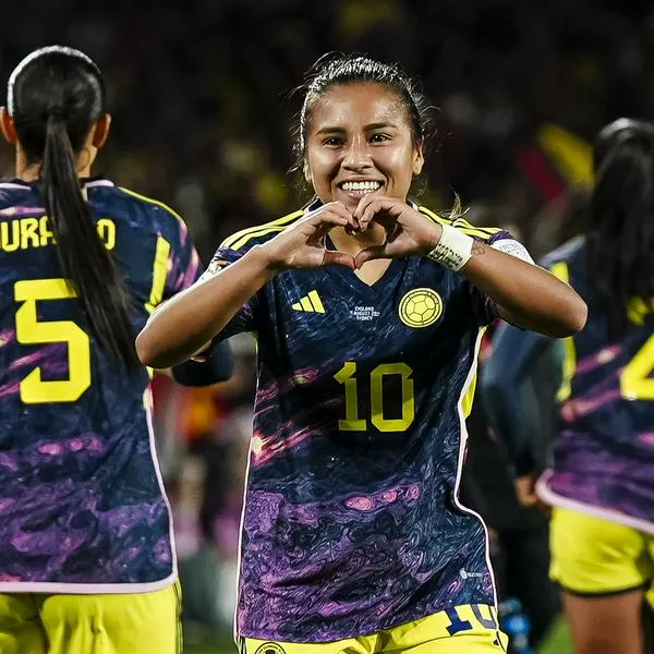 Leicy Santos, en nota sobre cuál es su negocio fuera del fútbol 