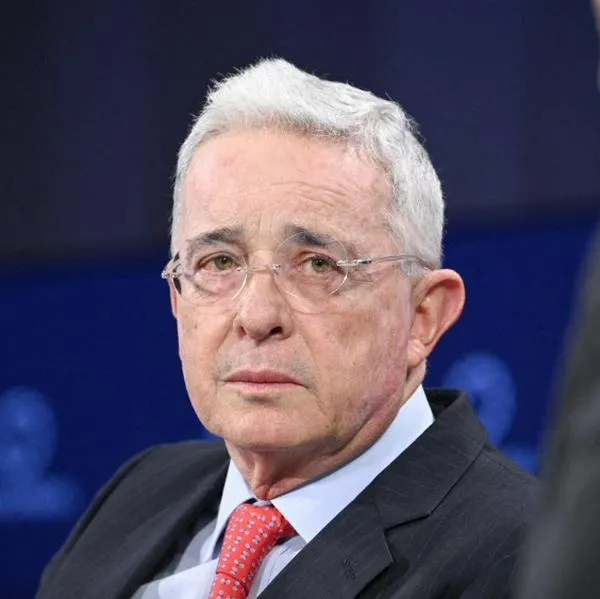 Cómo pasó Álvaro Uribe de acusador a acusado: así fue caso de expresidente