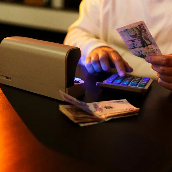 Por una 's', a muchos trabajadores en Colombia los estarían estafando con pago obligatorio que hacen. Robos ya van en 80 millones de pesos. 