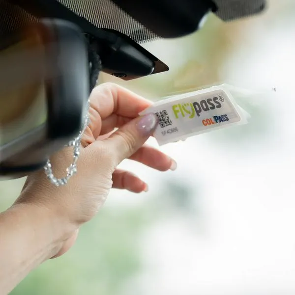 Tag de Flypass para vehículos en Colombia