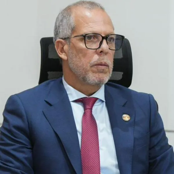 Denuncian a Alfredo Saade en Fiscalía y procuraduría por promover relección de Petro