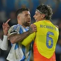 Nicolás Otamendi y Richard Ríos