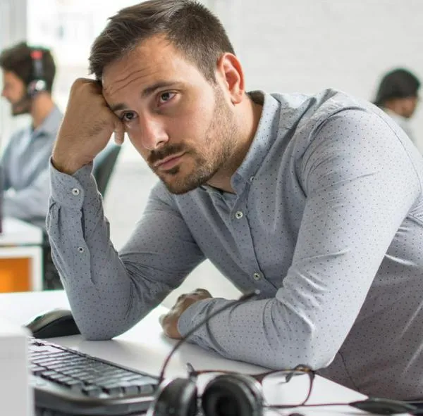 El teletrabajo es cada vez menos popular en Colombia: 48 % de los trabajadores ya regresaron a la presencialidad total, de acuerdo con WeWork.
