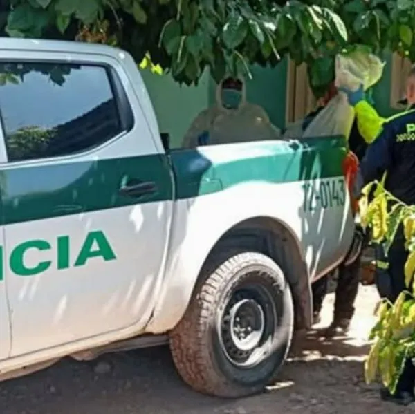 Cadáver de mujer con fractura y degollamiento hallado en vía pública 