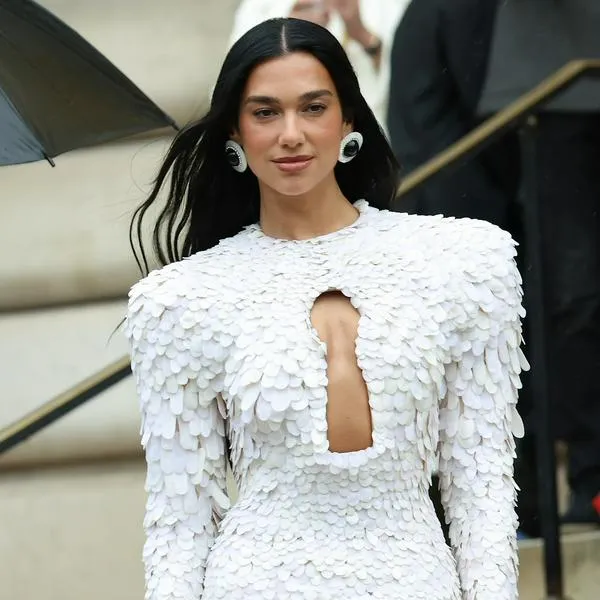 Dua Lipa, en nota sobre qué ejercicios hace para mantener su figura