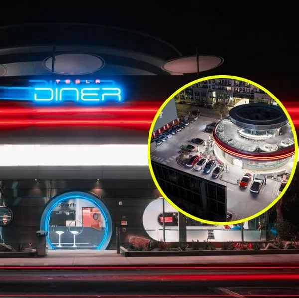 Tesla Diner en Hollywood: cuánto cuesta comer en el nuevo restaurante Elon Musk