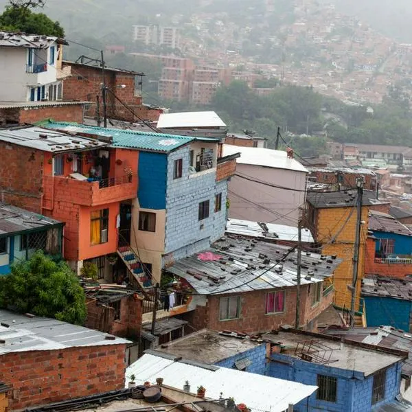 Colombia alcanzó la tasa de pobreza más baja de su historia, según informe del Dane. Sin embargo, sorprende que los subsidios no ayudaron.