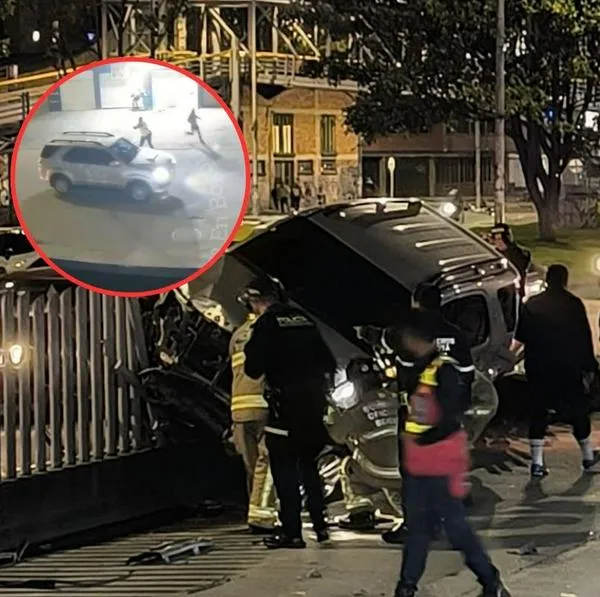 Así quedó la camioneta que se estrelló contra el separador anticolados de Transmilenio. Momentos antes, había sido robada