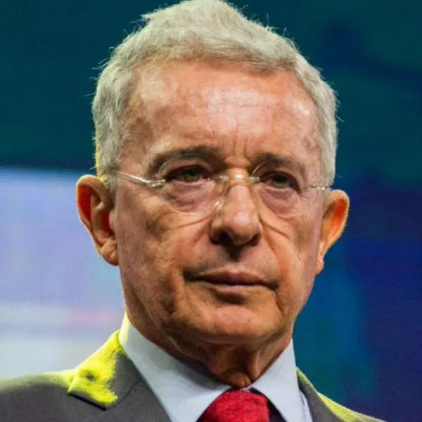 Juicio contra Álvaro Uribe: jueza Sandra Heredia lo absolvió del delito de soborno simple y queda pendiente sentencia por otros dos delitos.