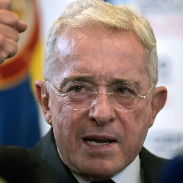 Álvaro Uribe, expresidente de  Colombia
