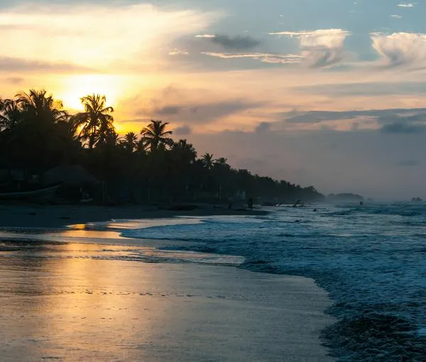 Alerta de tsunami en  Colombia en el pacífico colombiano
