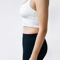 Mujeres, en nota sobre cultura del cuerpo entrenado vs. el operado