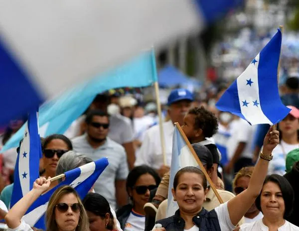 A cuatro meses de los comicios continúa la crisis electoral en Honduras