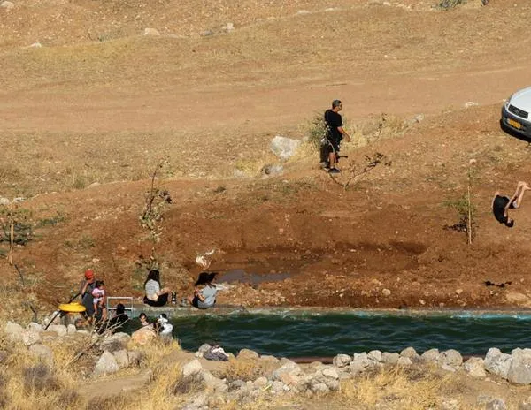 Cisjordania ocupada: en Kafr Malik, los colonos israelíes sabotean el suministro de agua