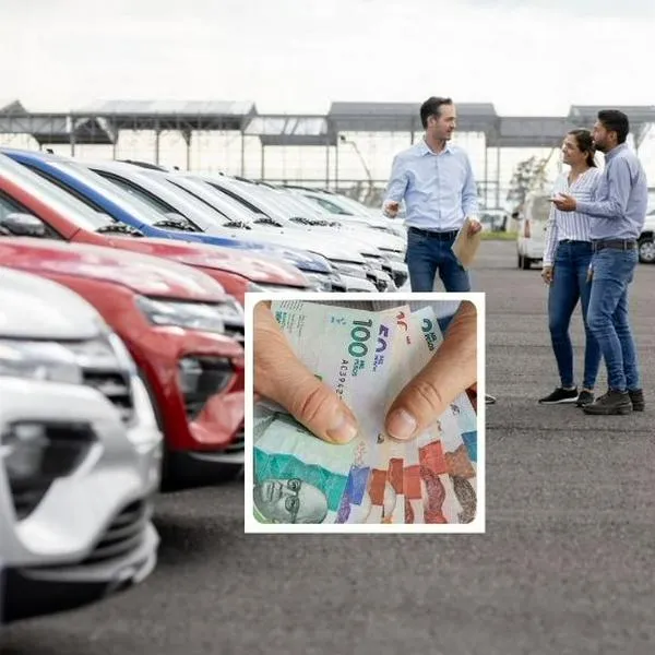 Foto de carros y dinero, en nota de cuánto vale la Toyota Corolla Cross, carro SUV más vendido en Colombia en 2025