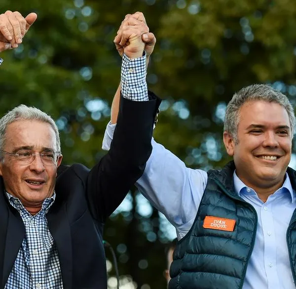 Iván Duque reacciona (con fuerza) ante condena contra Álvaro Uribe hoy