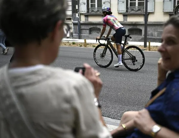 El Tour de Francia femenino, entre el fulgor y la fragilidad