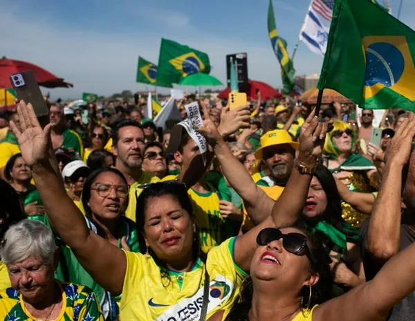 Miles de seguidores de Bolsonaro se manifiestan en Brasil agradeciendo las sanciones de EEUU