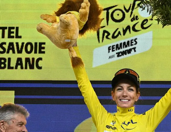 La ciclista francesa Ferrand-Prévot gana el Tour de Francia Femenino