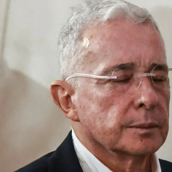 Caso Álvaro Uribe: magistrado que estudia tutela de la defensa estaría impedido