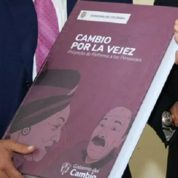 Un acta tiene ahora en vilo a la reforma pensional en Colombia presentada por el Gobierno Petro al Congreso: ¿se enredará? 