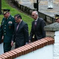 Petro llevará Batalla de Boyacá en Leticia y prendió el vecindario con Perú por "violar soberanía", ya que se habría apropiado de una islas en Amazonas. 