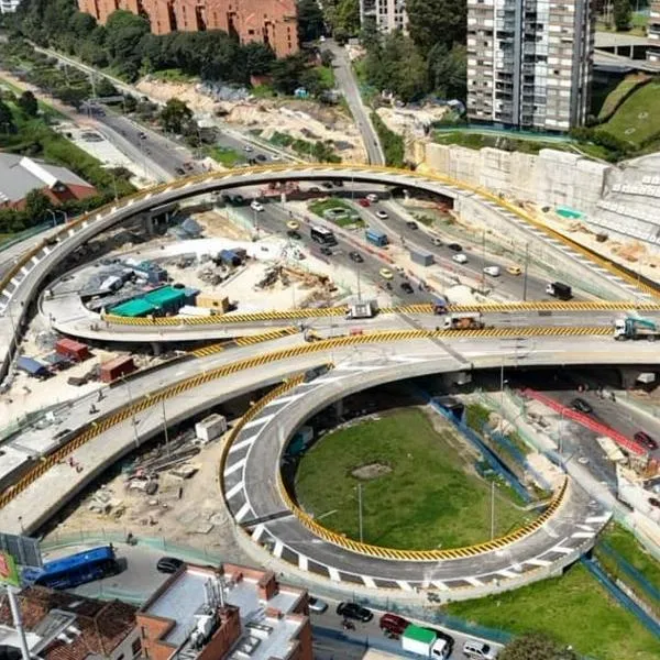 Obras en la calle 127 con avenida Boyacá, en Bogotá