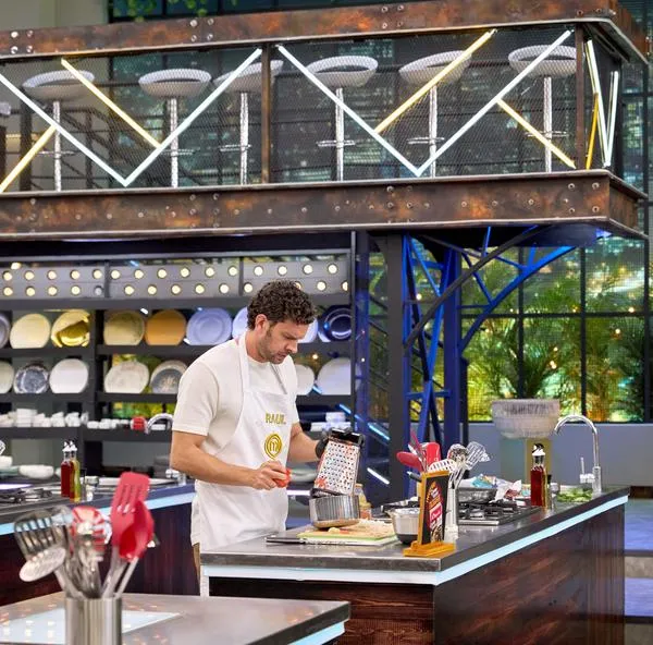 Raúl Ocampo volvió a Masterchef: fue castigado en programa
