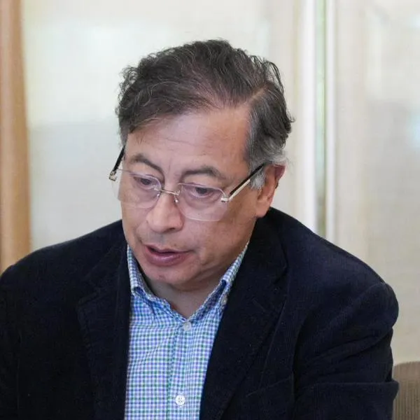  Petro estalló contra políticos que viajaron a EE. UU. en defensa de Uribe