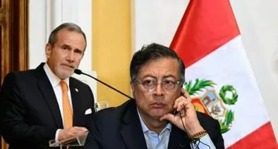 Canciller de Perú responde a Gustavo Petro por disputa de isla en Amazonas