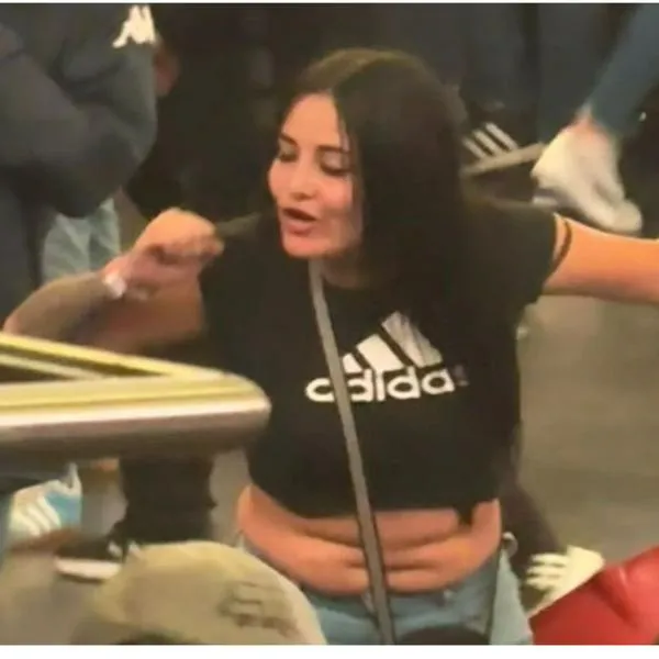 Qué pasó en el Movistar Arena se conoce a la mujer que comenzaría disturbios 
