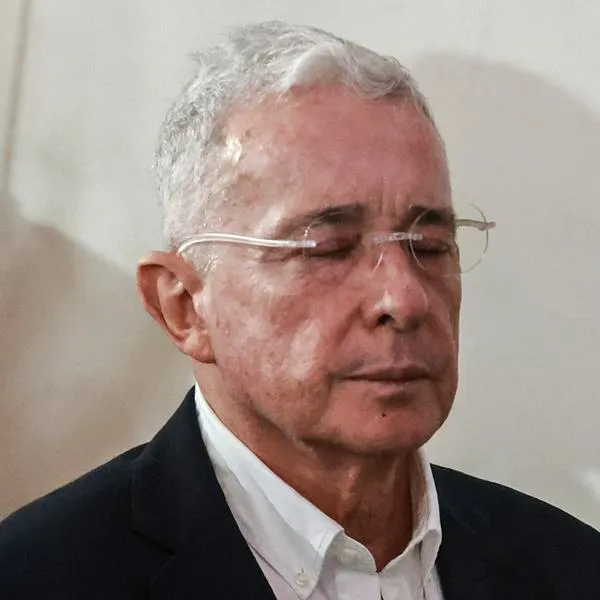 Aceptan impedimento de magistrado en caso Álvaro Uribe