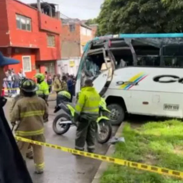 Así quedó el bus que se accidentó en San Cristóbal, sur de Bogotá