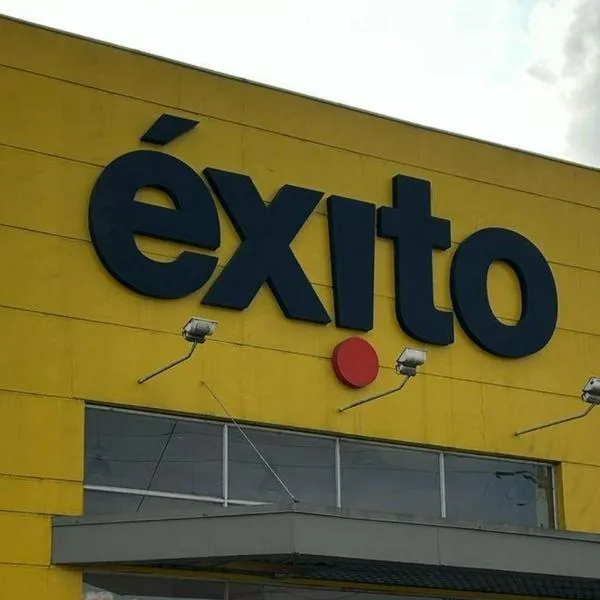 Éxito con 55 % de descuento en portátiles y celulares; Lenovo y ASUS