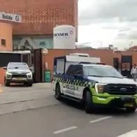 Video: así salió el cuerpo de Miguel Uribe de la Fundación Santa Fe hoy