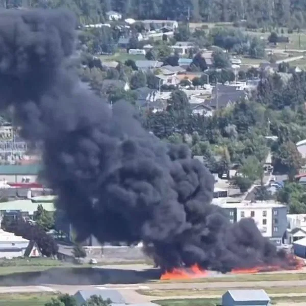 Así se vio el accidente de dos aviones en un aeropuerto de Montana, Estados Unidos