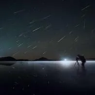 Cómo ver la lluvia de estrellas Perseidas 2025 desde Colombia en agosto y online