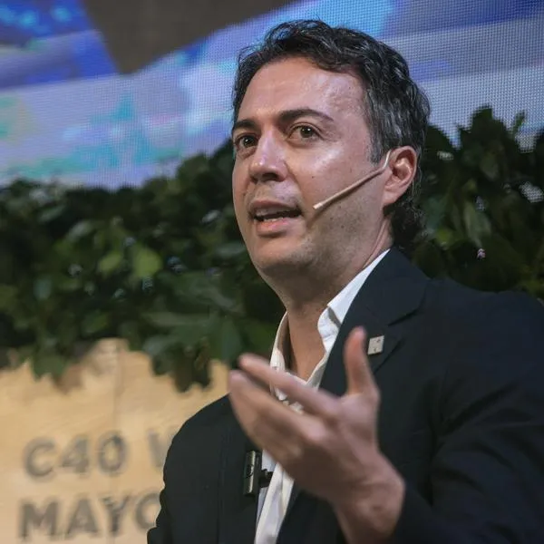 Pilar Velásquez (Win Sports) criticó a Daniel Quintero por lo dicho de M. Uribe