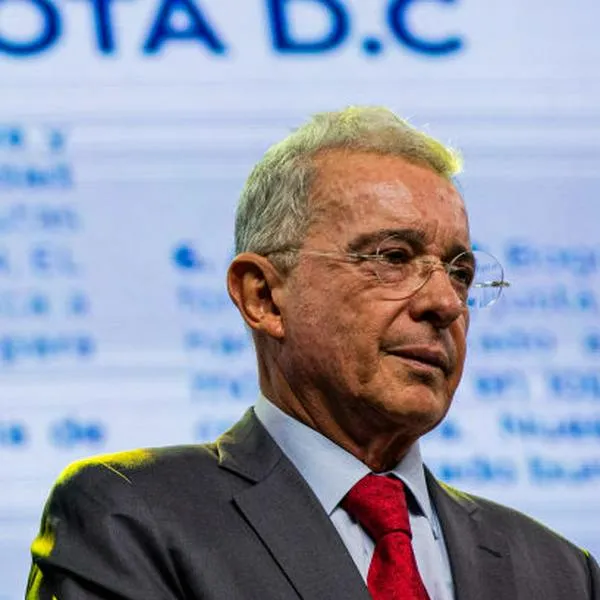 Salen a la luz intenciones de Álvaro Uribe sobre funeral de Miguel Uribe