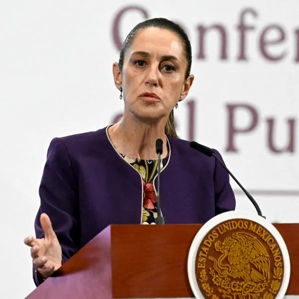 Declaraciones de presidenta de México por muerte de Miguel Uribe son falsas